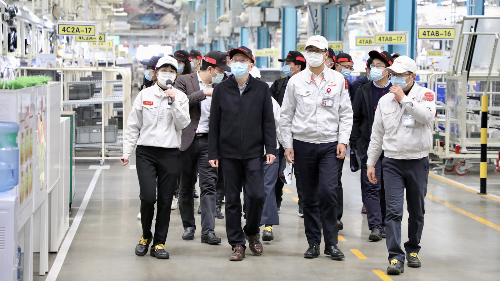 市工信局总经济师陈键华带队赴南沙区调研临港工业发展情况_副本.jpg