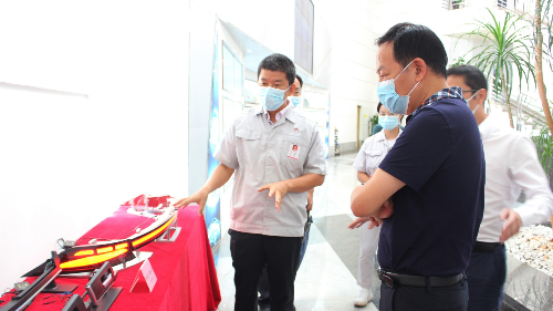 市中小企业局局长叶华东到黄埔区、白云区调研督导专精特新企业培育工作_副本.jpg