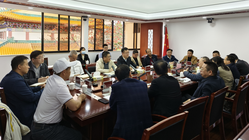 3.21市工信局副局长张宏伟主持召开广州市灯光音响产业发展座谈会_副本.png